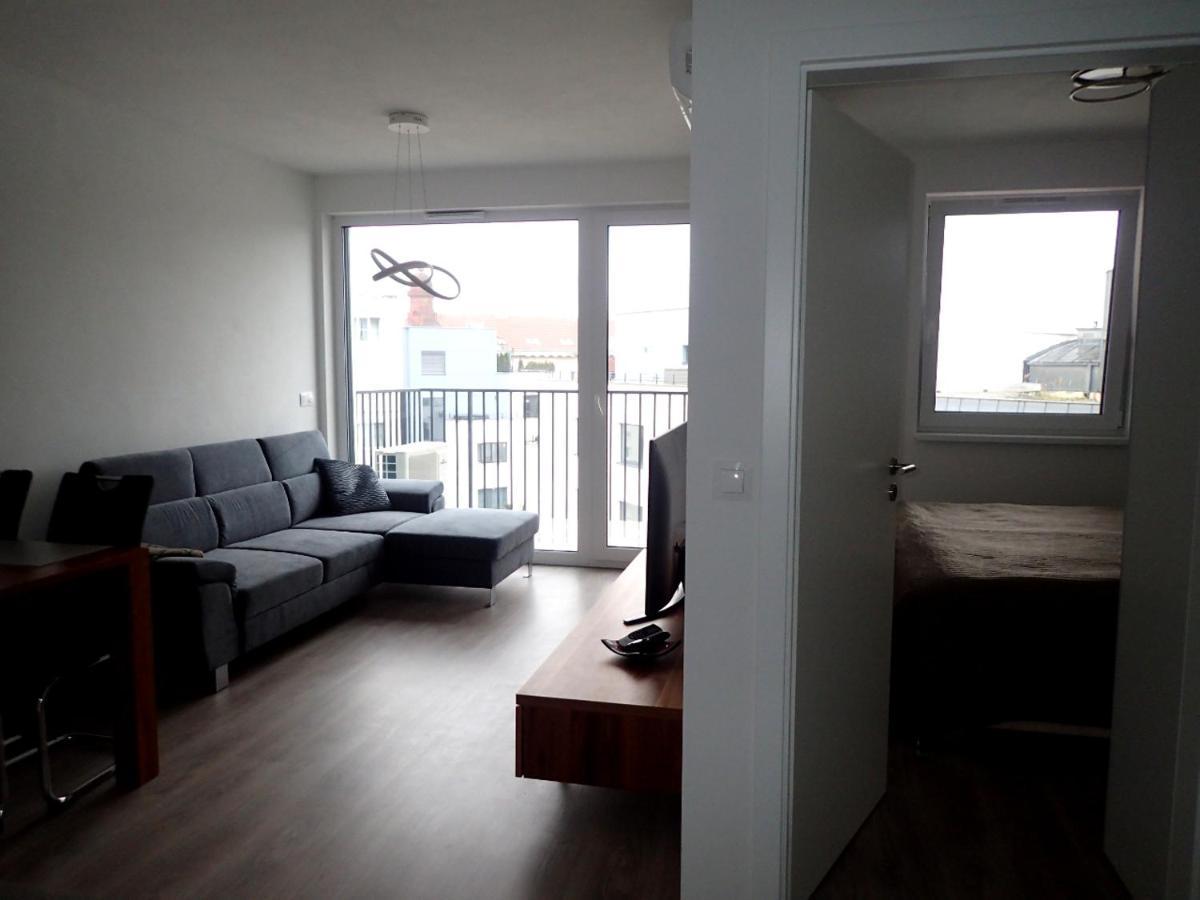 Apartment In The Old Town Bratislava Exterior photo